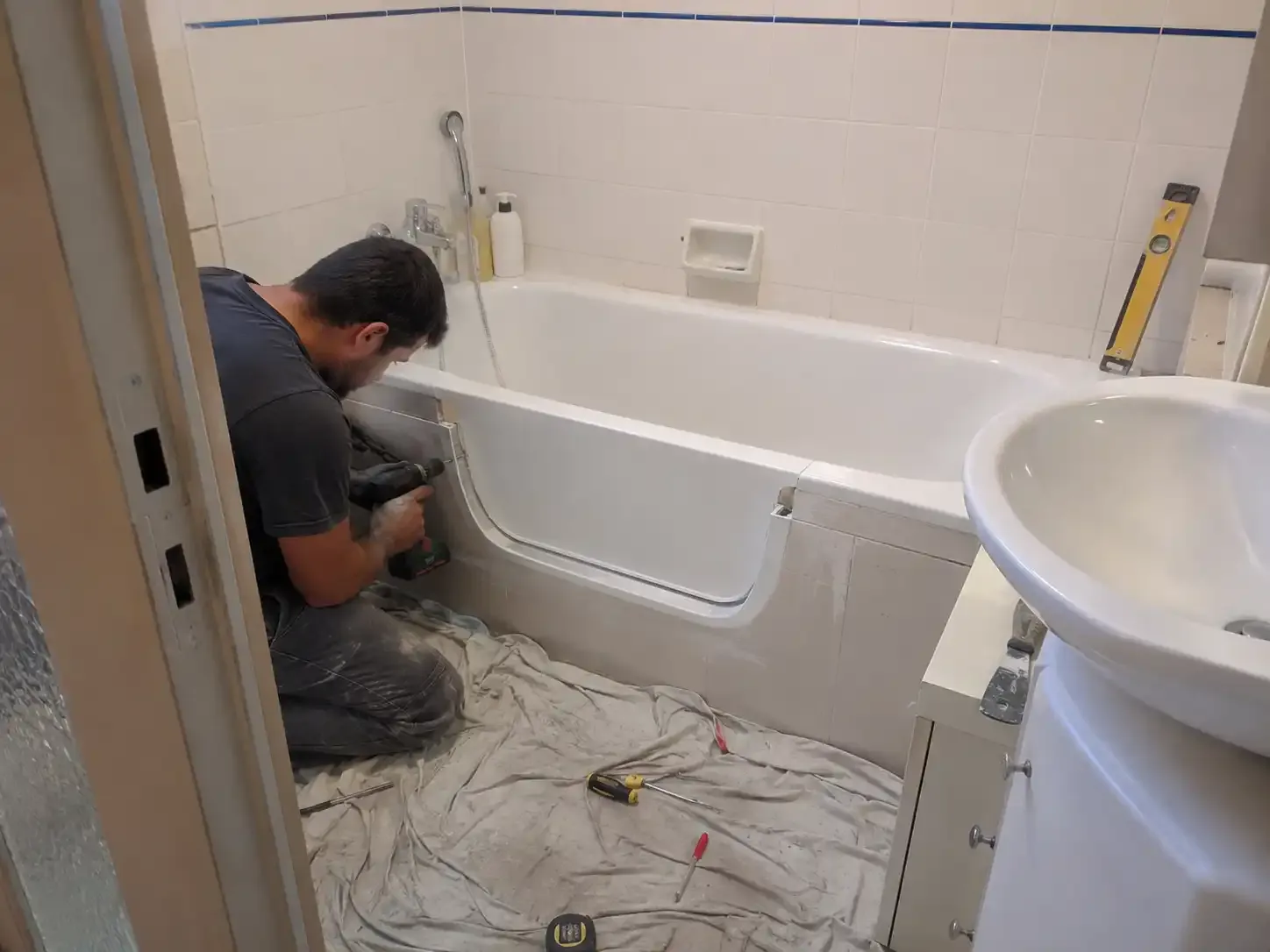 Image installateur douche senior 8 elevanor